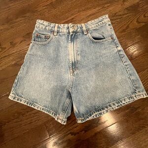 Zara Women's High Waited Light Blue Wash Denim Jean Shorts Sz 2